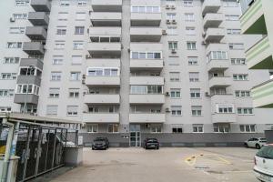 Flex SelfCheckIns 120 - Zagreb - Studio Apartment - Loggia