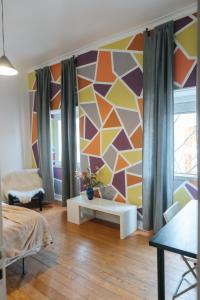 Aquilla Family Room 305