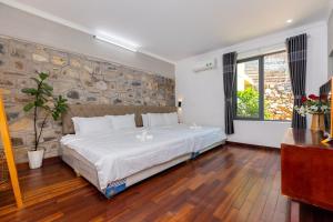 Sun Villa 33 Phan Huy Ích - Phòng Khách Có Máy Lạnh