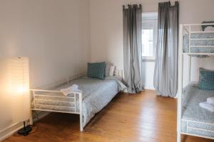 Aquilla Family Room 307