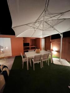 Apartment with Terrace 5 Minutes from Marquês de Pombal