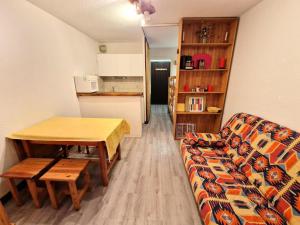 Appartements Residence Les Sarrasins - studio 4 personnes en petite residence calme MAE-5496 : photos des chambres