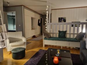 Mother Reindeer s House