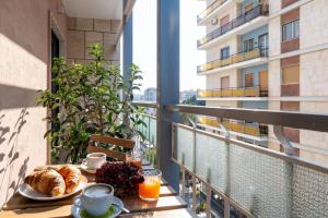 Camera Matrimoniale/Doppia con Letti Singoli con Balcone