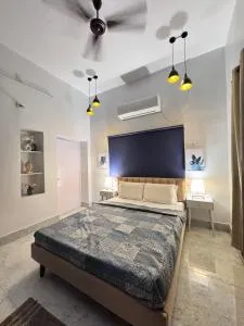 Lake stays - Budge Budge