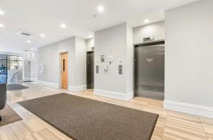 Magnificent 1BR with Pool & Gym