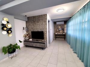 Anastasias apartment with yard