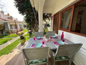 Parrot Cage - the Gay Villa