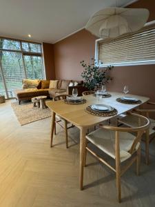 Chalet-Hellendoorn met Hot tub en Sauna