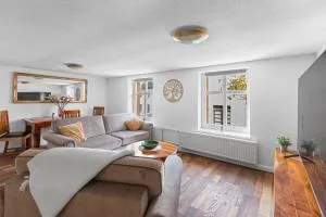 Sabina Landhausstil I 75 Zoll TV I KÜCHE I BAD I BACKOFEN I KÜHLSCHRANK - Ludwigsfelde