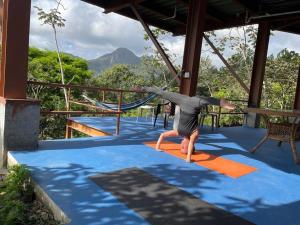 Mountain House with Pool in Altos del Maria