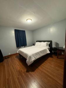 Comfy getaway at falls!