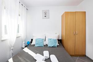 Family-friendly apartments with swimming pool Stupin Celine, Rogoznica - 23257