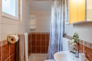 Apartments with parking space Vir - 23588