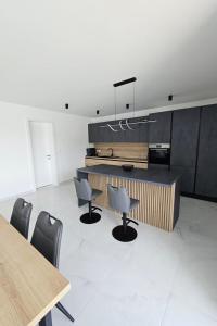 Apartments with a swimming pool Seline, Paklenica - 23594