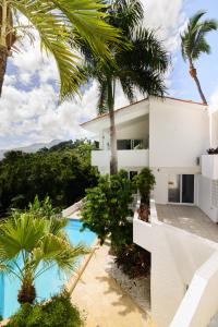 Casa Mango y Casa Jobo - Tropical Oasis with Mountain & Sea Epic views- Pool - Pool Table-10min drive to beach