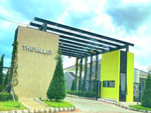 RAM Homestay Sharia, 5 Adults 1 Child, Ideal Stay Between Bromo & South Malang Beaches