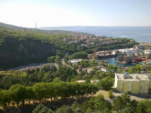 Apartment Skyscraper Maro