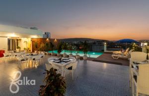 Hotel The Dee Glanc - A Pure Veg Hotel near Bus stand Udaipur