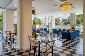 Hotel The Dee Glanc - A Pure Veg Hotel near Bus stand Udaipur