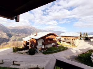 Appartements Charmant appartement au coeur de Montalbert avec balcon et parking prive, proche des pistes - FR-1-755-33 : photos des chambres