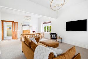 Skyway Villa - an aviators haven