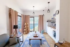 BEACH APARTMENT WITH SEA -AND Kotor VIEW - 普查尼