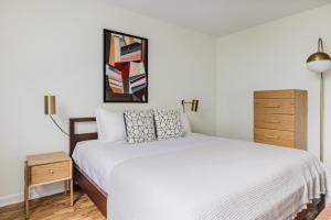 Blueground Longwood elevator wd ac BOS-1082