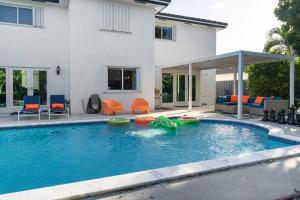 4 Bed 3 Bath Miami Getaway