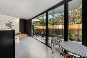 The Smith luxury holiday home near beach