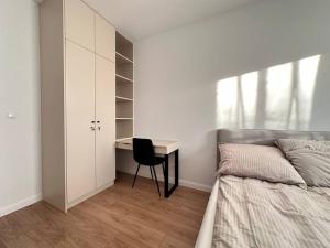KASKADY modern apartment - close to the center - 15 min, and the airport - 10 min