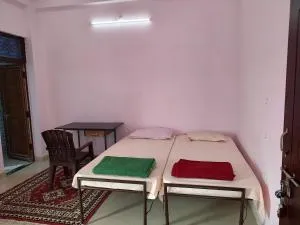 Sunset Homestay - Karwi