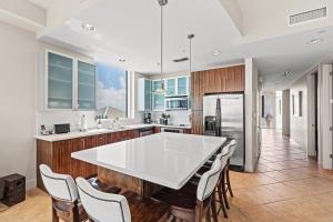 Sapphire Condo & Spa unit # 2106 condo