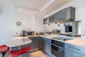 Les Tropiques Bord de mer Juan les pins