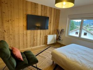 La Flânerie, spacieux loft au calme avec jacuzzi