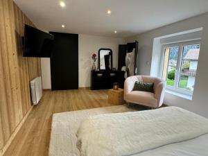 La Flânerie, spacieux loft au calme avec jacuzzi