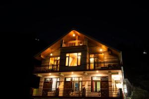 Crystal Mountain Jibhi