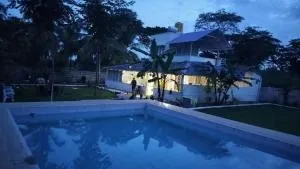 Suggi Farm House - Malavalli