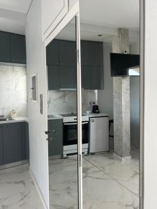 Cozy apartment in lycabettus hills