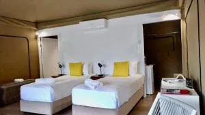 Safari Tent 7 King Singles - آير