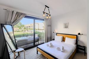 Cordial & Cozy 1 BDR G Cribs