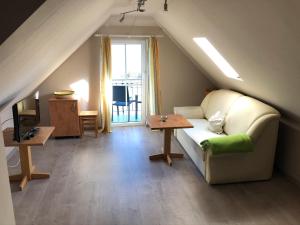 Hofgut Langenborn Wohnen auf Zeit möblierte Apartments Aschaffenburg Alzenau Frankfurt