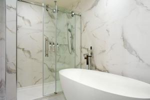 Delta Hotels by Marriott Ontario Airport