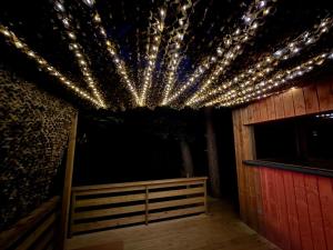 Lodges Sous Les Pins : photos des chambres
