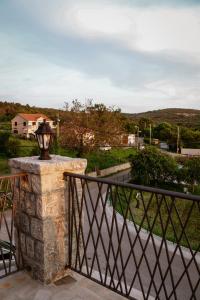 Apartments Lav Lustica