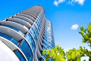 Coastal Escape in Broadbeach