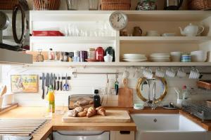 A PERFECT TREASURE OF a HOME IN KNIGHTSBRIDGE