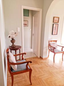 Athens View Vintage Residence