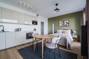 Blueground Žižkov New build student apt PRG-40