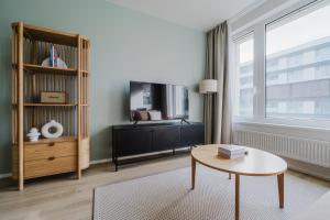 Blueground Prague 7 furnished close to offices PRG-27